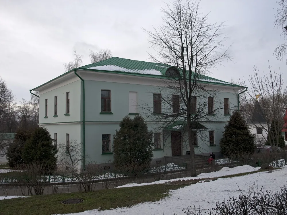 Настоятельский корпус (Дмитров)