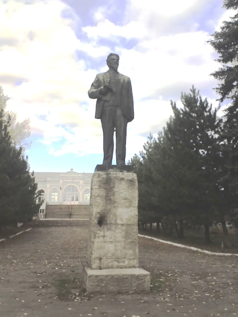 Памятник Михаилу Калинину