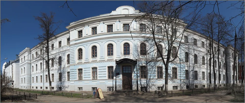 Главное здание с церковью Дмитрия Ростовского (Ярославль)