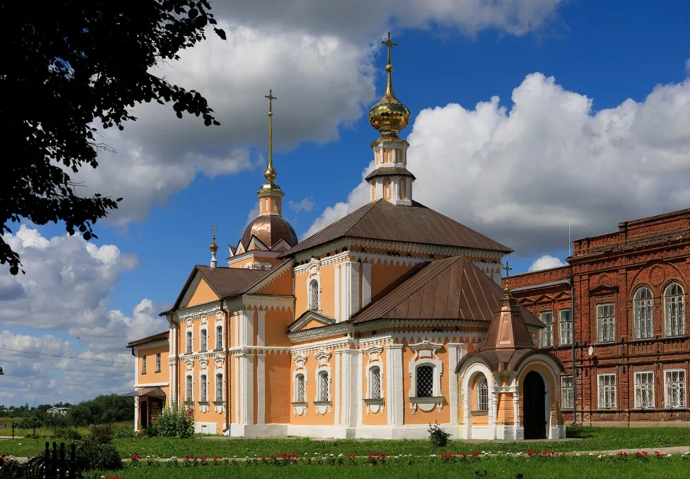 Кресто-Никольская церковь в Суздале