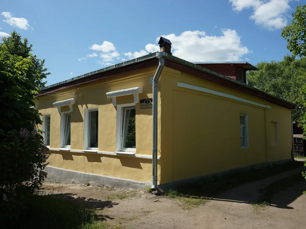 Жилой дом (Боровичи)