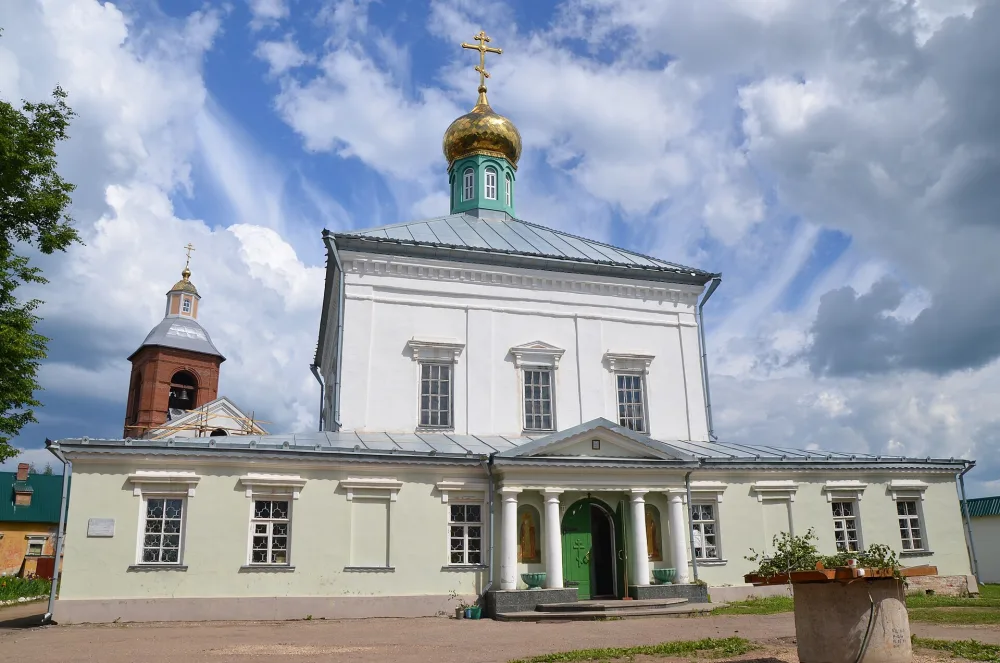 Собор Сошествия Святого Духа (Боровичи)