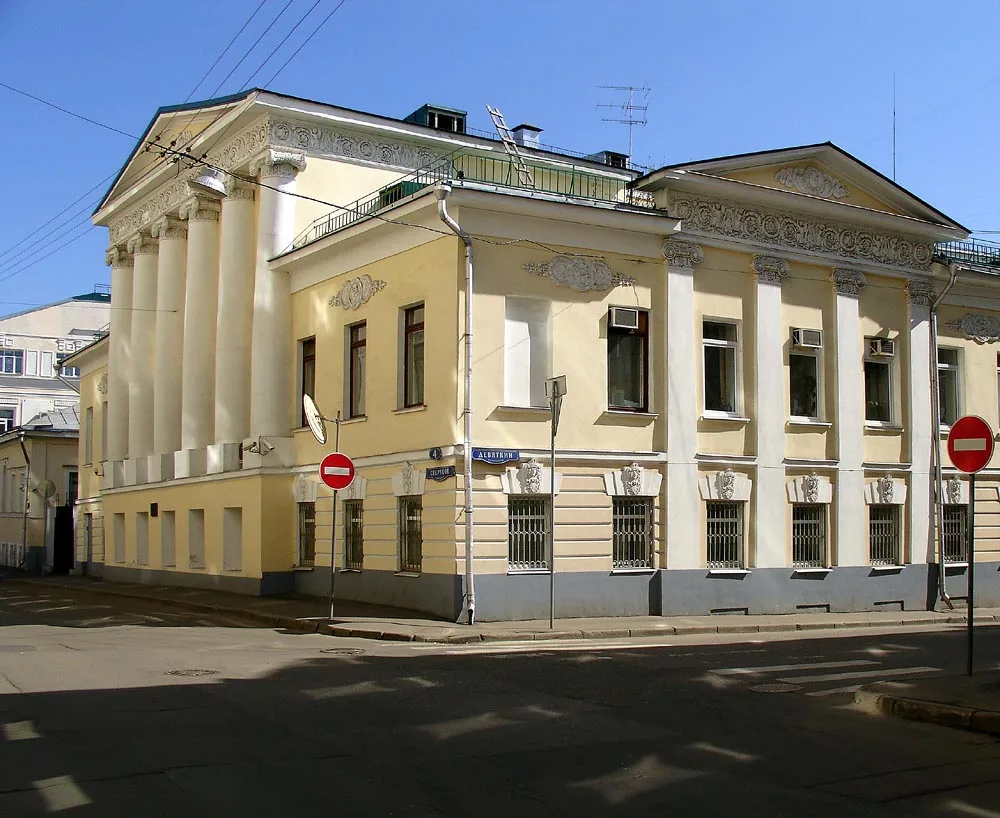 Дом Лаврентьева