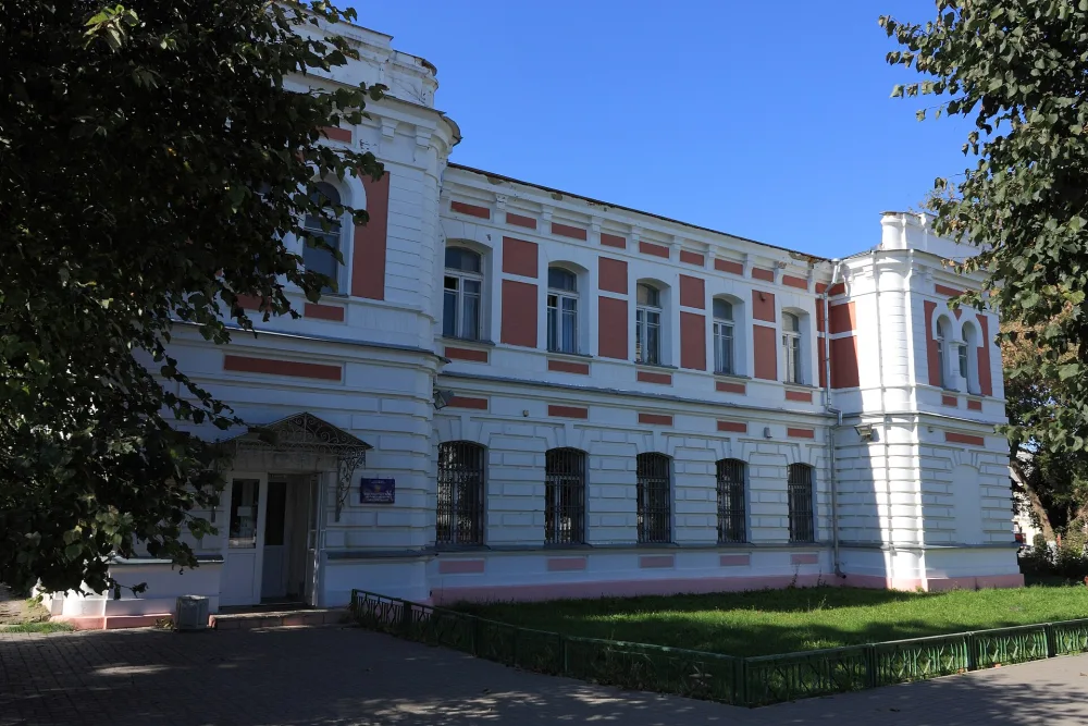 Казначейство (здание Госбанка) (Таруса)