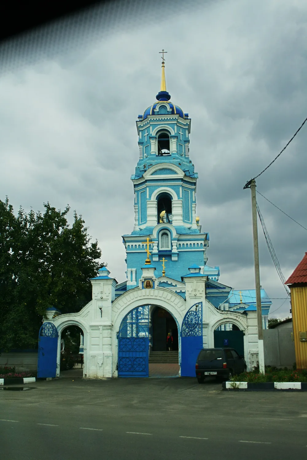 Ограда с воротами