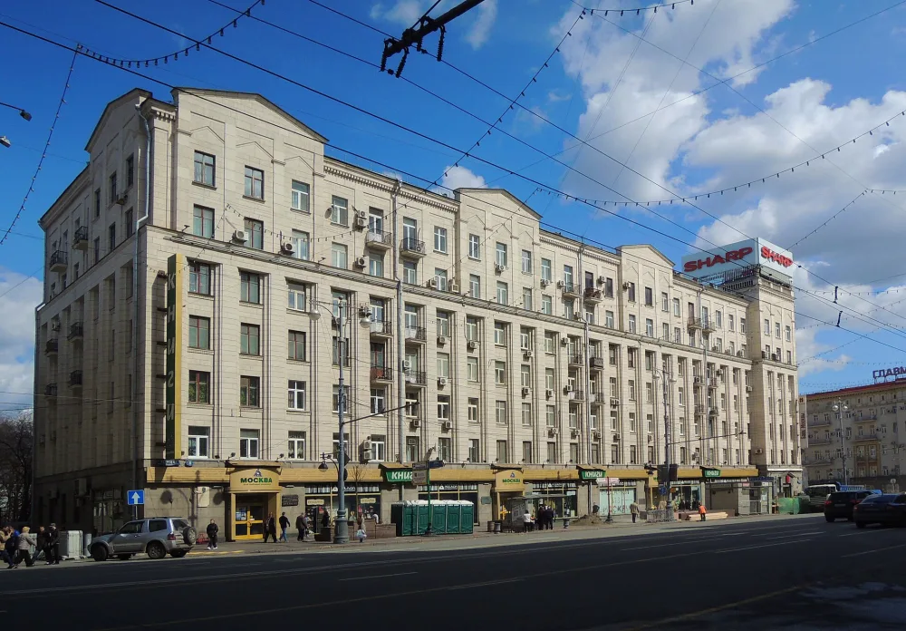 Квартира, в которой жил писатель В.Я. Шишков в 1944-1945 гг. (Тверской)
