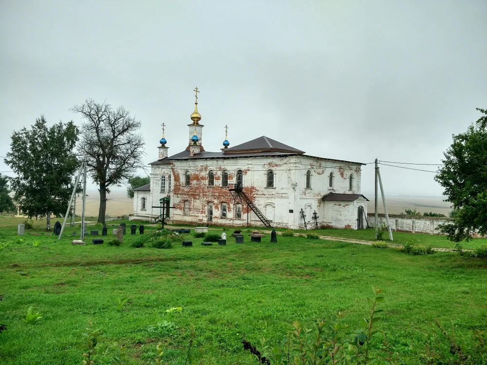 Церковь Введения во Храм Пресвятой Богородицы, с трапезной (Белёв)