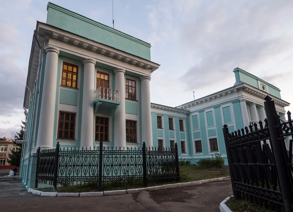 Здание Чебоксарского медицинского техникума