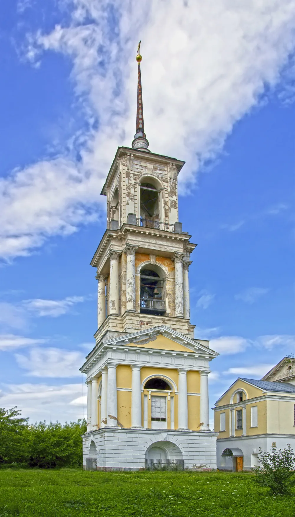Колокольня Ильинской церкви (Торжок)
