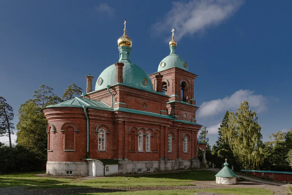 Церковь Воскресения Христова (нижняя пещерная церковь, верхняя-воскресения) (Сортавальское г.п.)