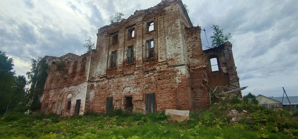 Церковь архангела Михаила (Гам)