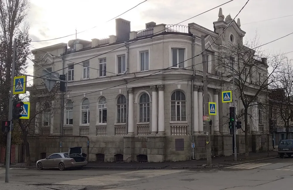 дом А. Сатаровой