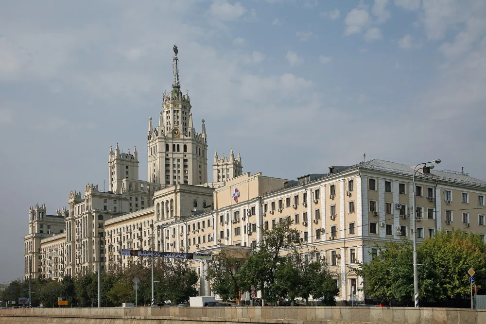 Жилой дом на Котельнической набережной