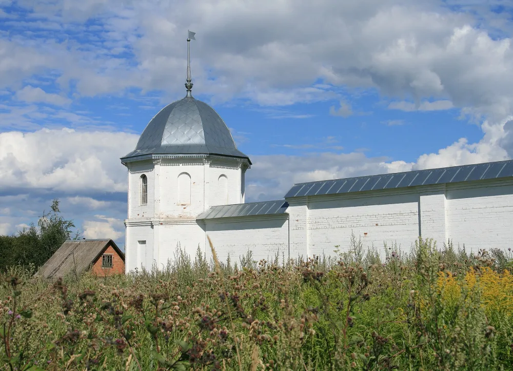 Стены с башнями (фрагменты) (Переславль-Залесский)