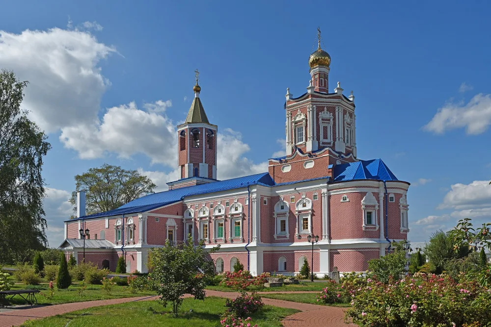 Церковь Сошествия Святого Духа с трапезной палатой (Рязань)