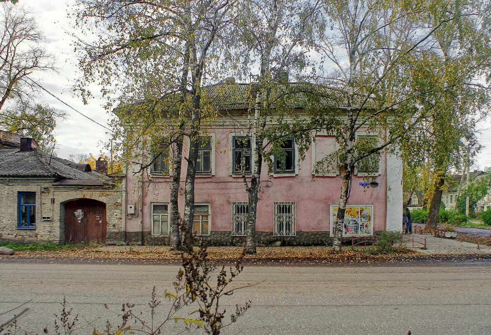 Жилой дом (Осташков)