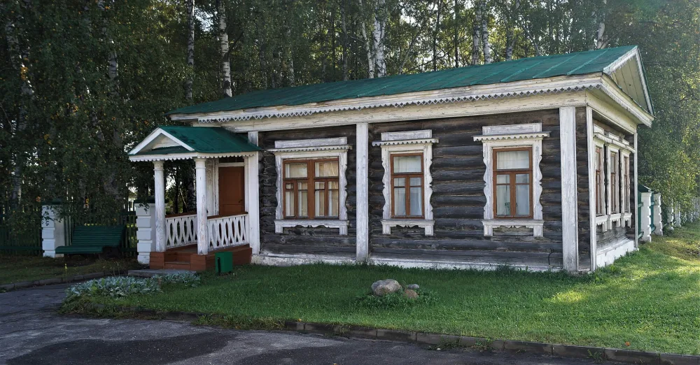 «Рубленый домик» (контора) (Карабиха)