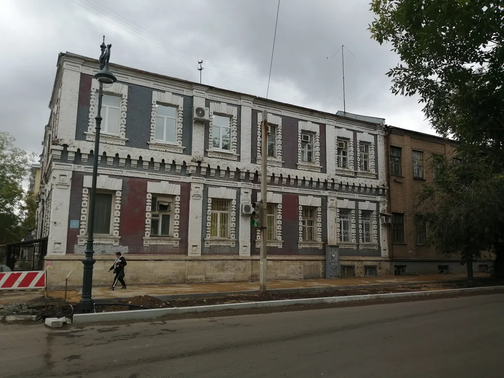 Городская усадьба купца П.И. Серякова (Оренбург)