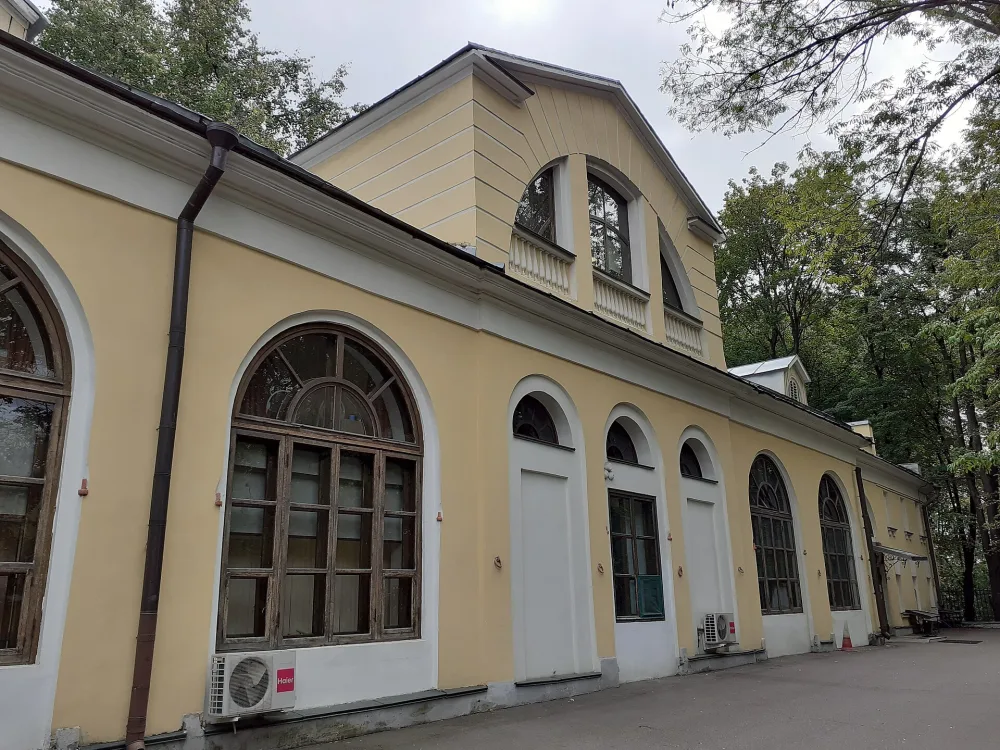 Кладовые здания служб (Таганский)