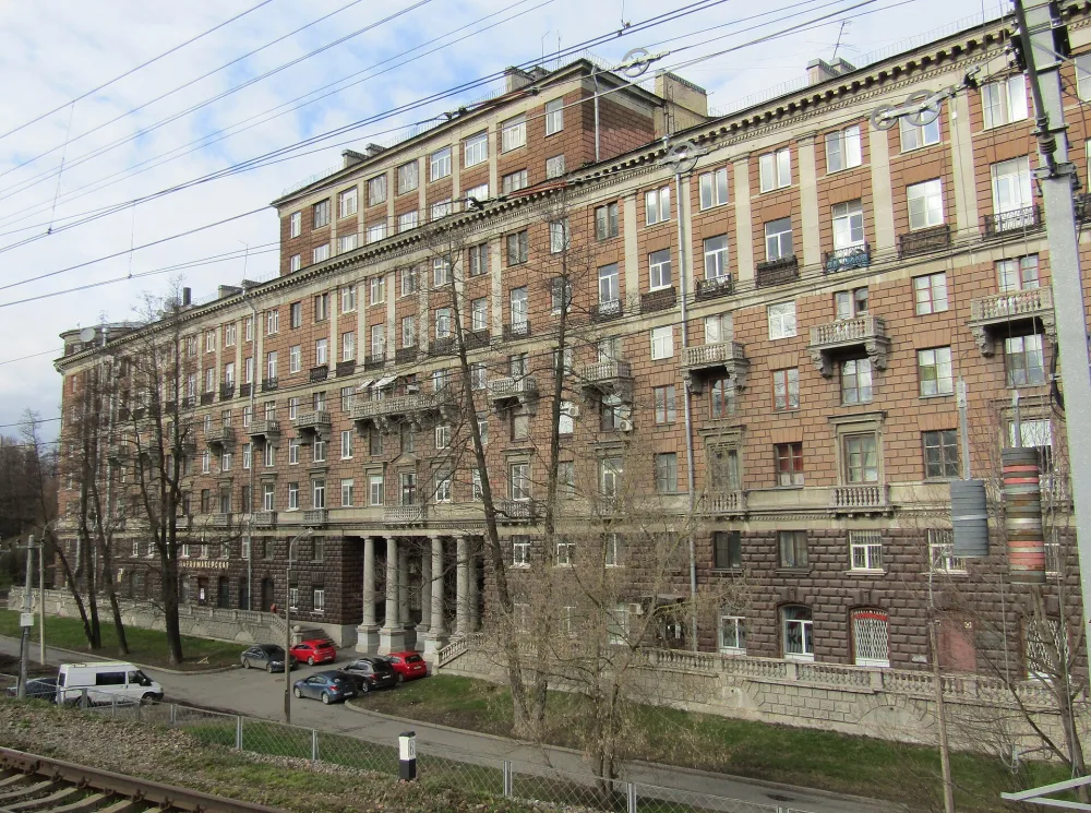 Корпус по Сердобольской улице