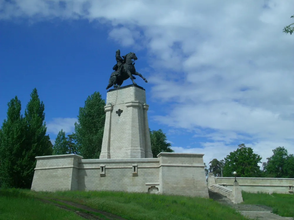 Памятник Татищеву