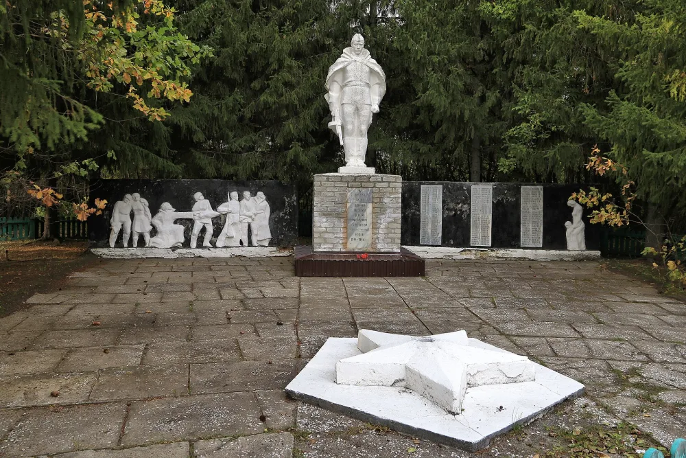 Мемориал воинам-землякам, погибшим в годы Великой Отечественной войны 1941-1945 гг. (Новый Кошкуль)