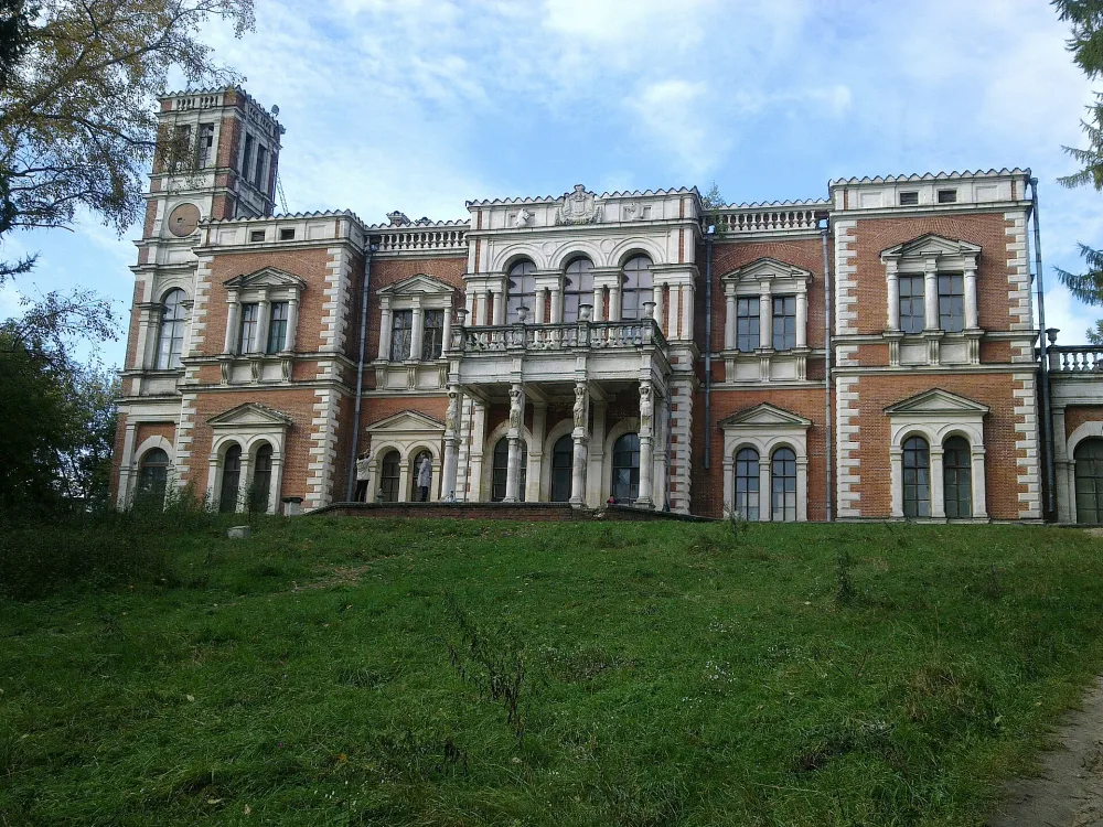 Главный дом усадьбы Воронцовых в Быково