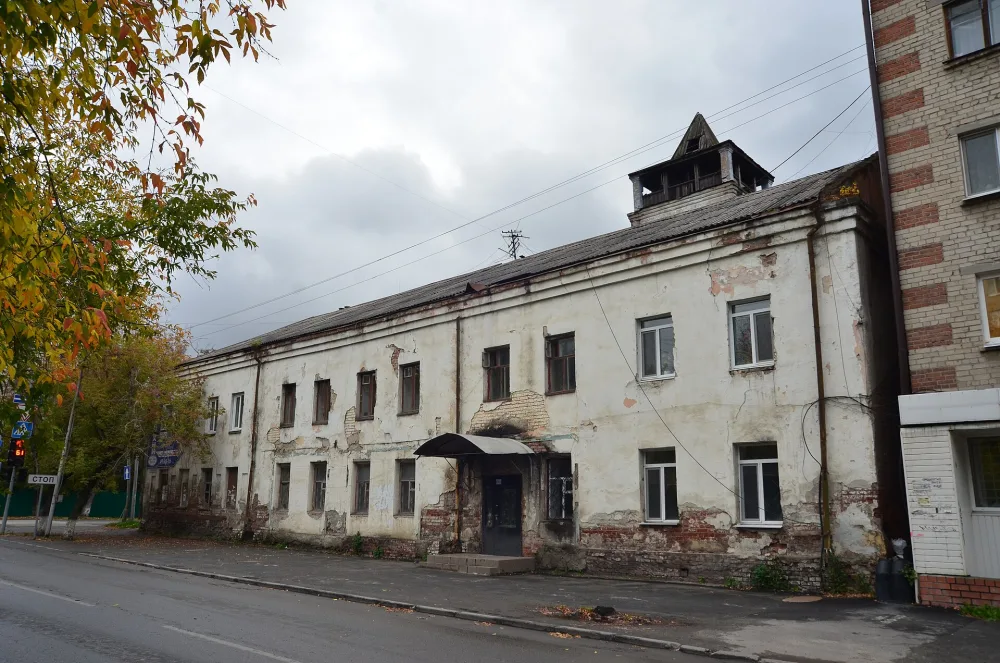 Административное здание (Тюмень)