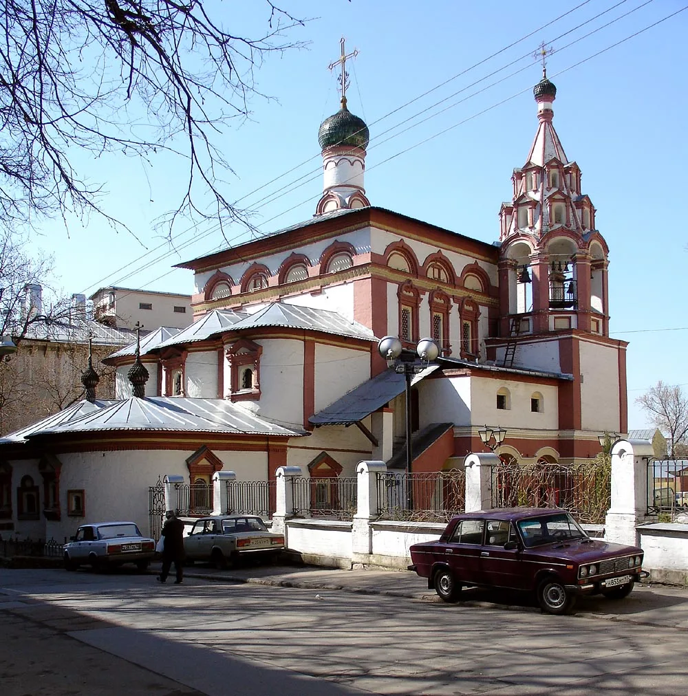 Храм Трёх Святителей на Кулишках