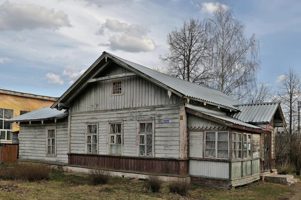 Дом для рабочих деревянный (Новки)