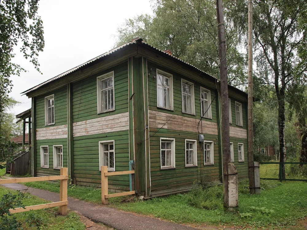 Административное здание (контора) (Яренск)