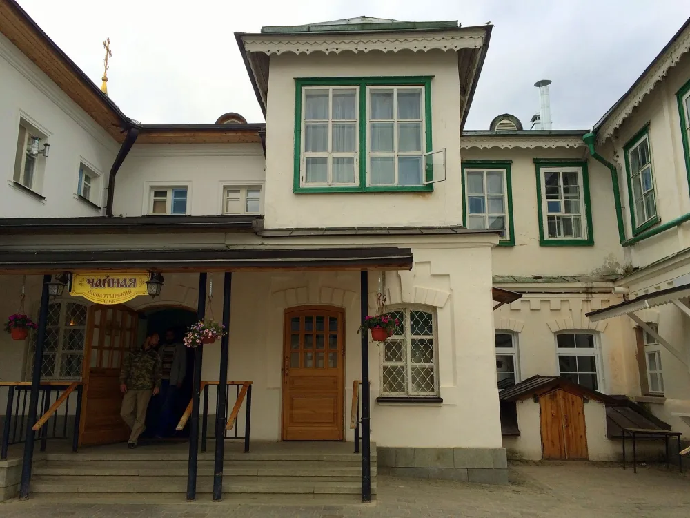 Трапезная братская (Оптино)