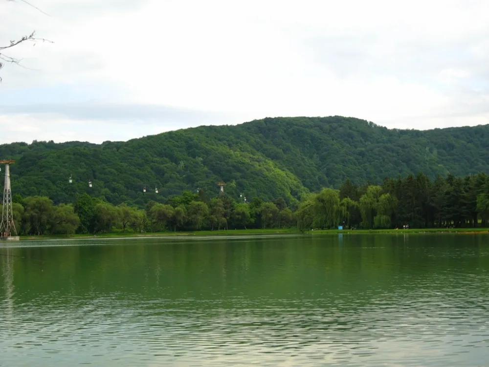 Курортное озеро