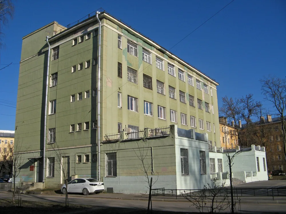 Здание общественного назначения