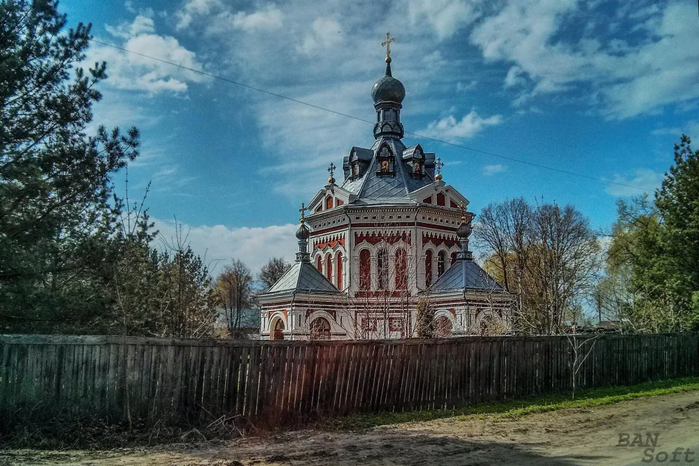 Часовня Варвары Великомученицы (Варваринская часовня) (храм-часовня) (надкладезная) (Гусь-Хрустальный)