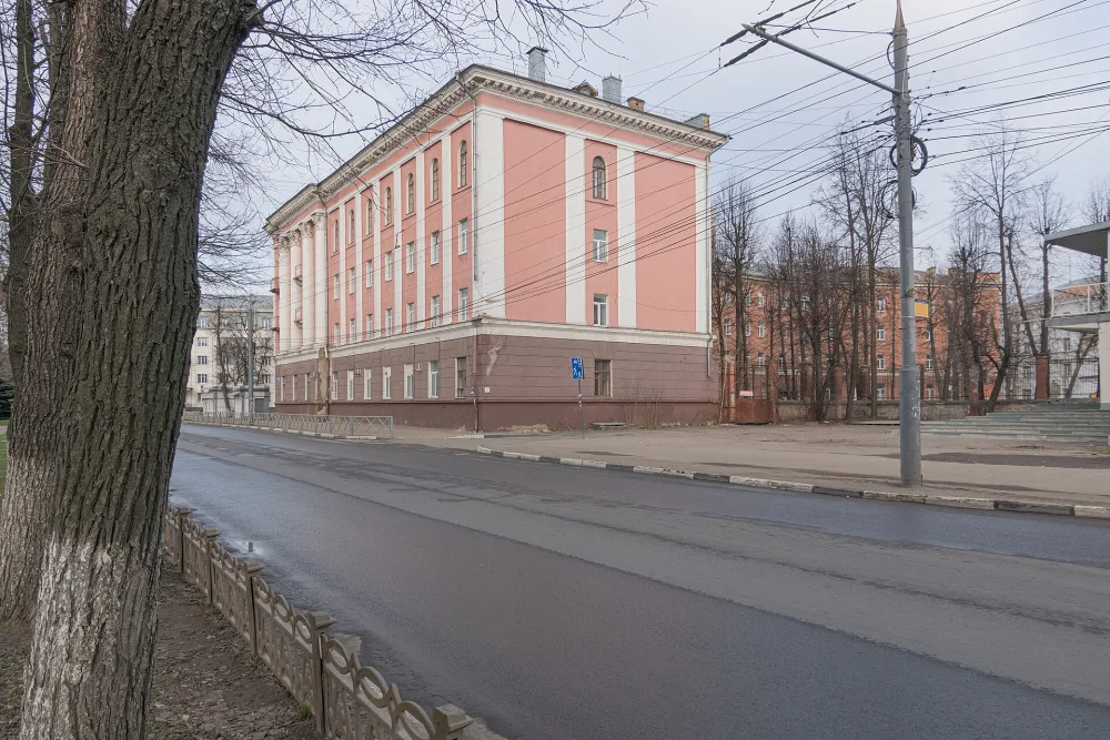 Общежитие партийной школы областного комитета КПСС (Ярославль)