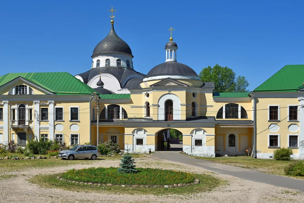 Церковь Спаса Нерукотворного Образа (надвратная) (Тверь)