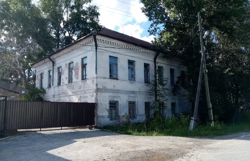 Дом жилой из состава усадьбы купцов Селиванова-Голодникова (Тобольск)