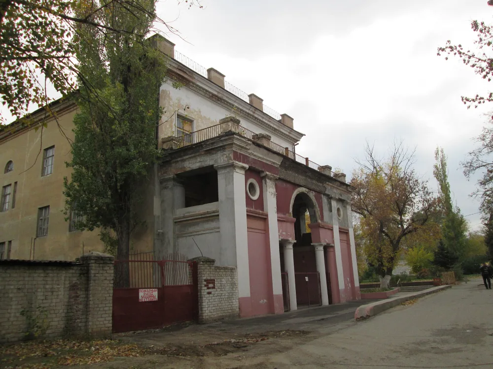 Дом техники (Тракторозаводский район)