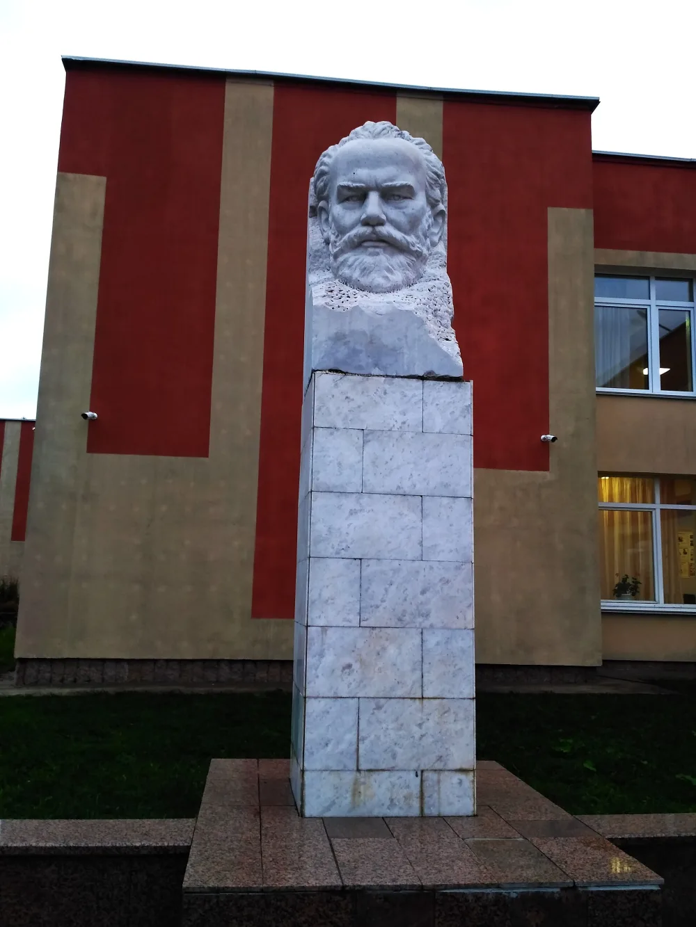 Бюст П.И. Чайковского