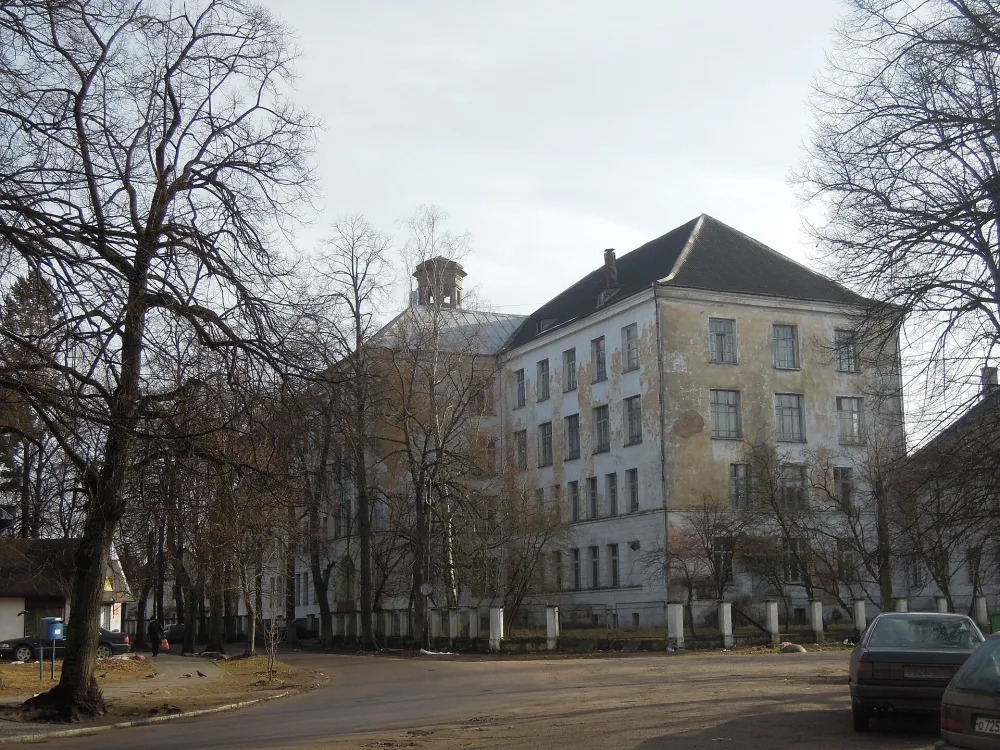 Здание реальной гимназии для мальчиков