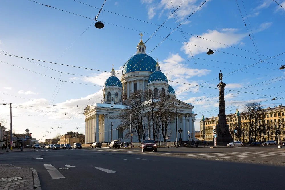Троицкая площадь
