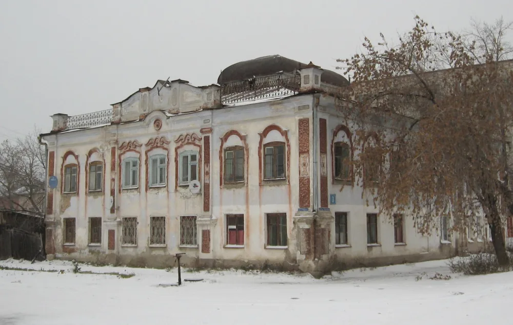 Усадьба Седунова (Попова) с воротами (Шадринск)