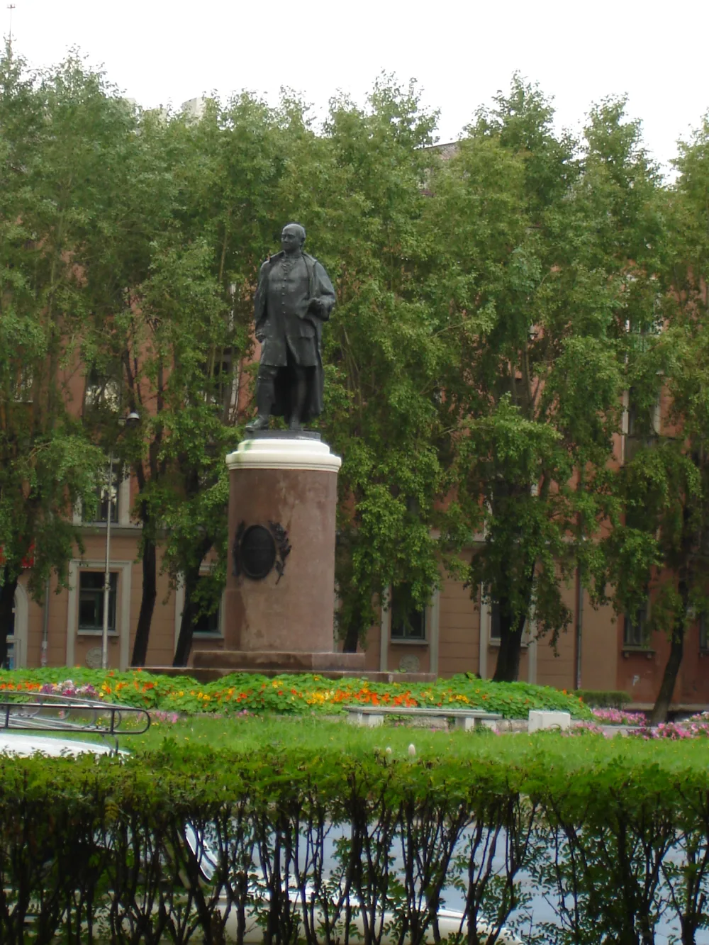 Памятник М.В. Ломоносову (Северодвинск)