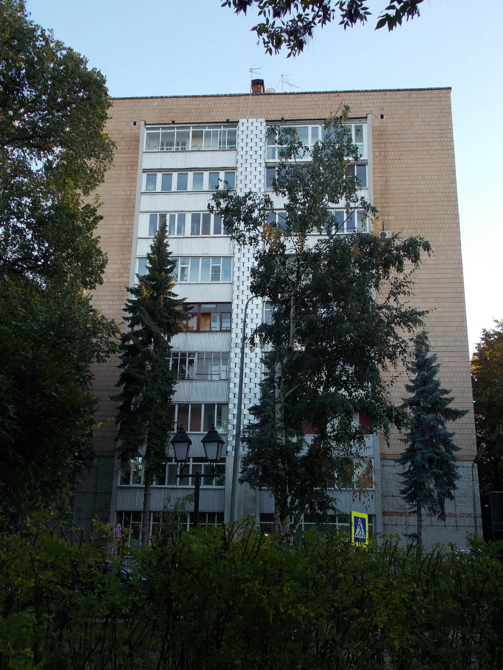 Малая Красная, 14