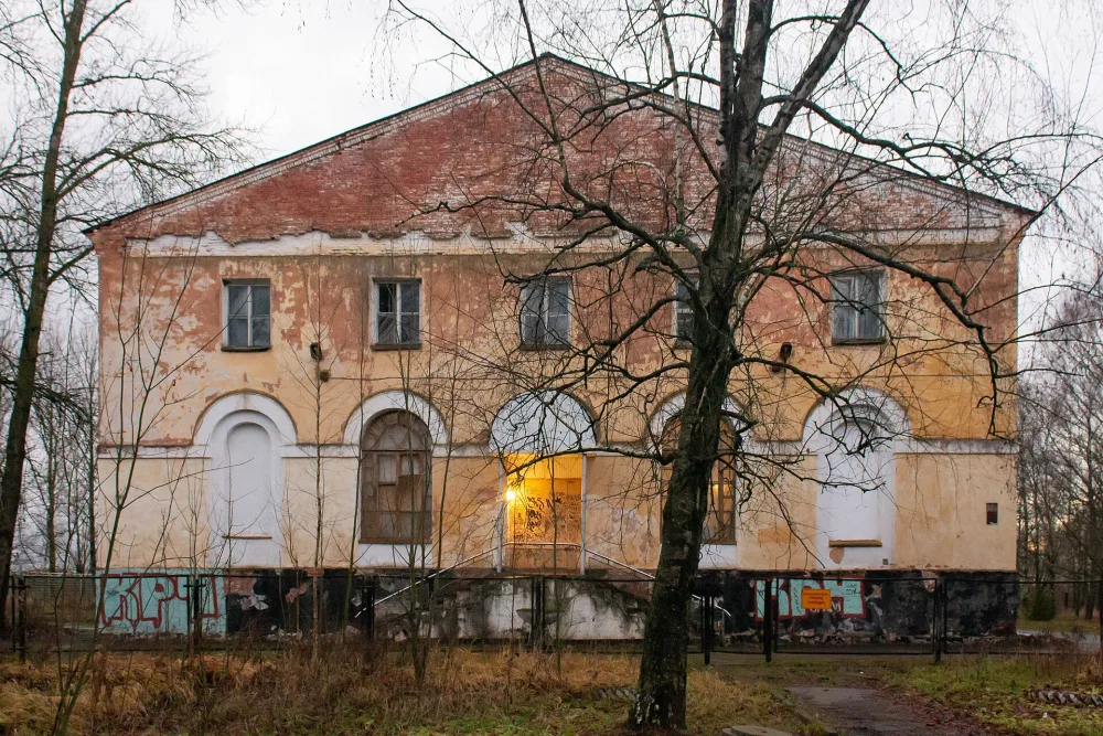Здание северной казармы (первоначальное назначение – штаб) (Великий Новгород)
