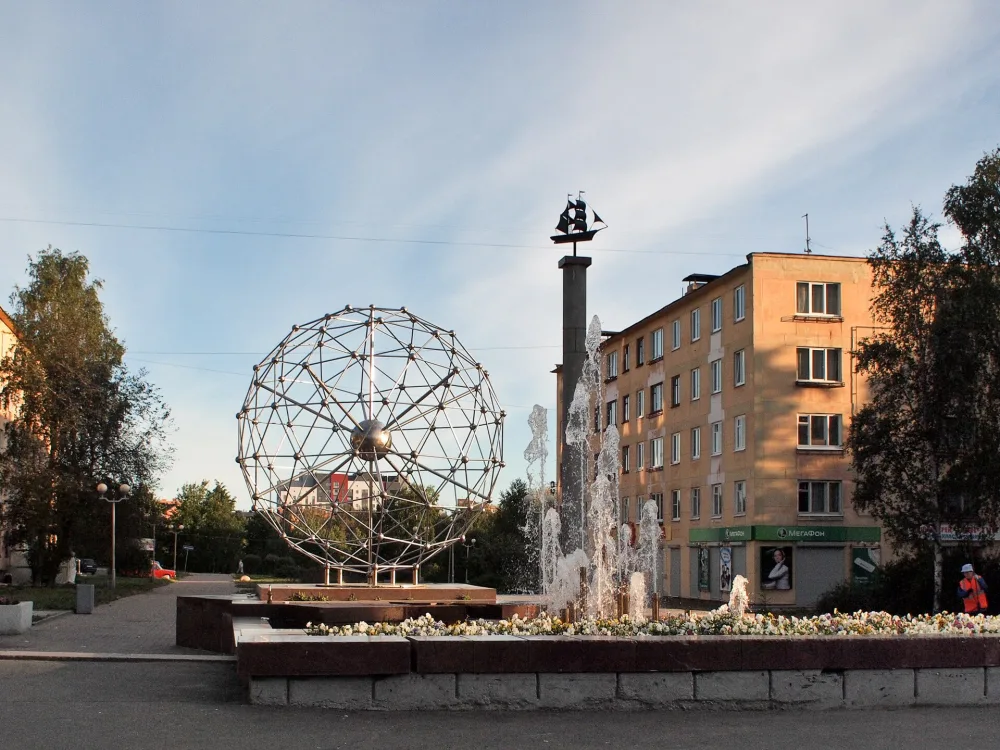 фонтан "Молекула фуллерена"