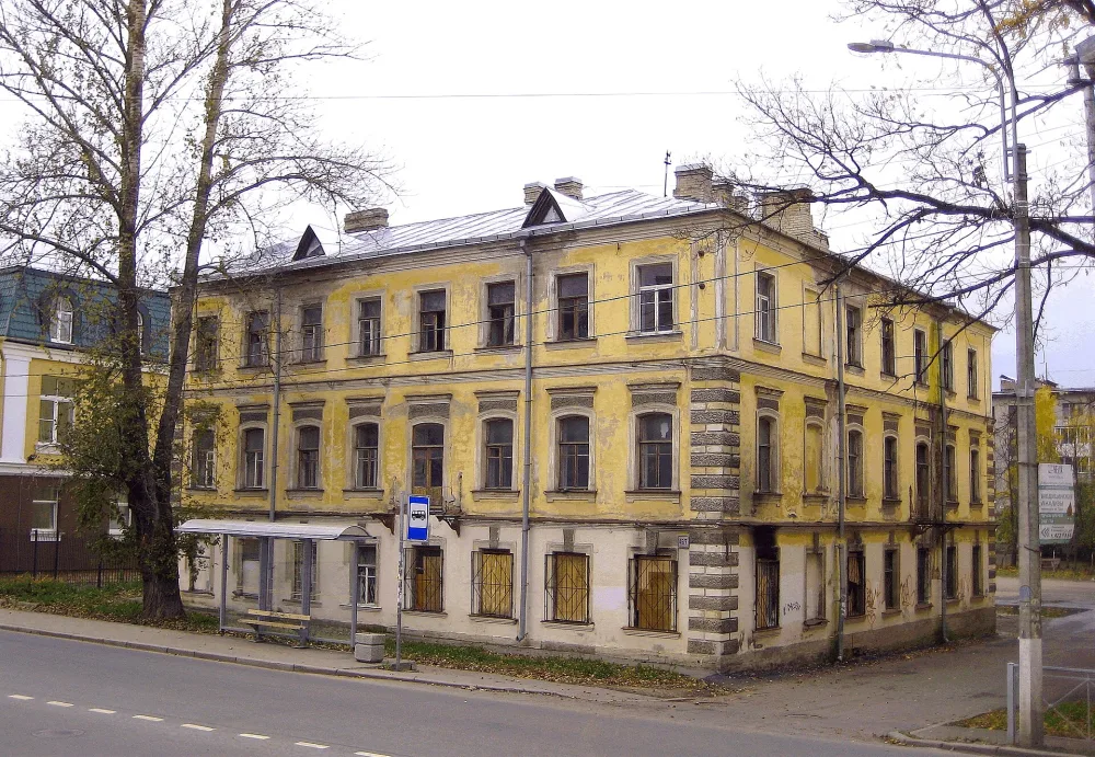 Жилой дом (Ломоносов)