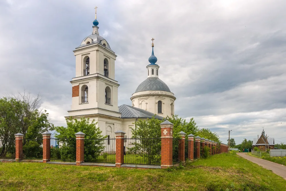 Церковь Введения во храм Пресвятой Богородицы (Фроловское (ранее Флоровское))