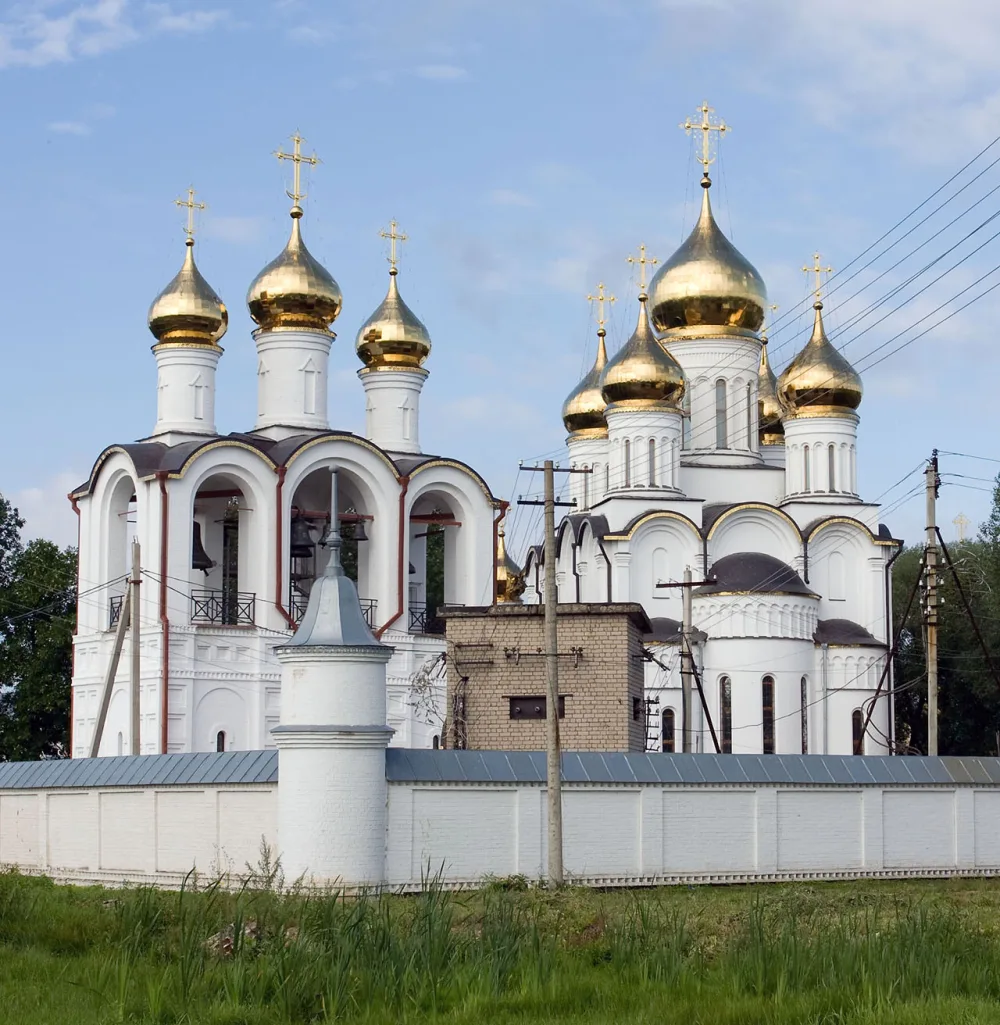 Стены с башнями